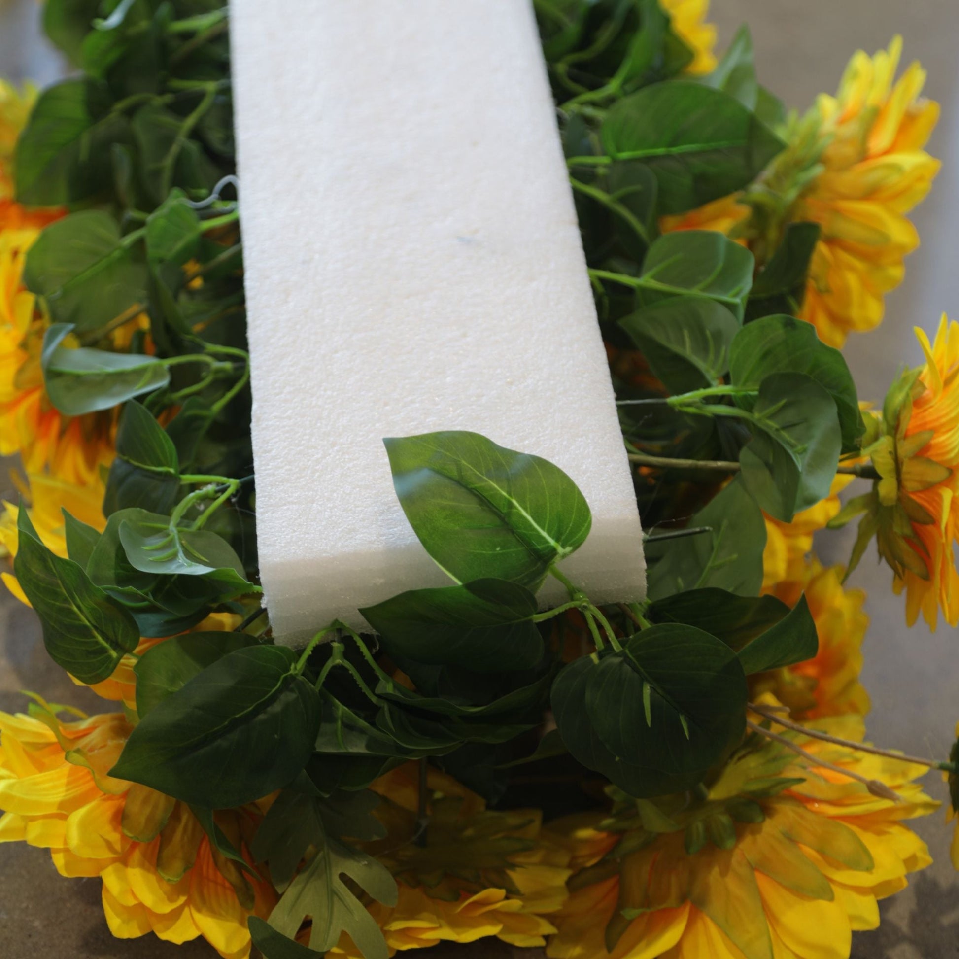 2 pcs/pk Premade Sunflower Backdrop Arch/Table Runner Decor
