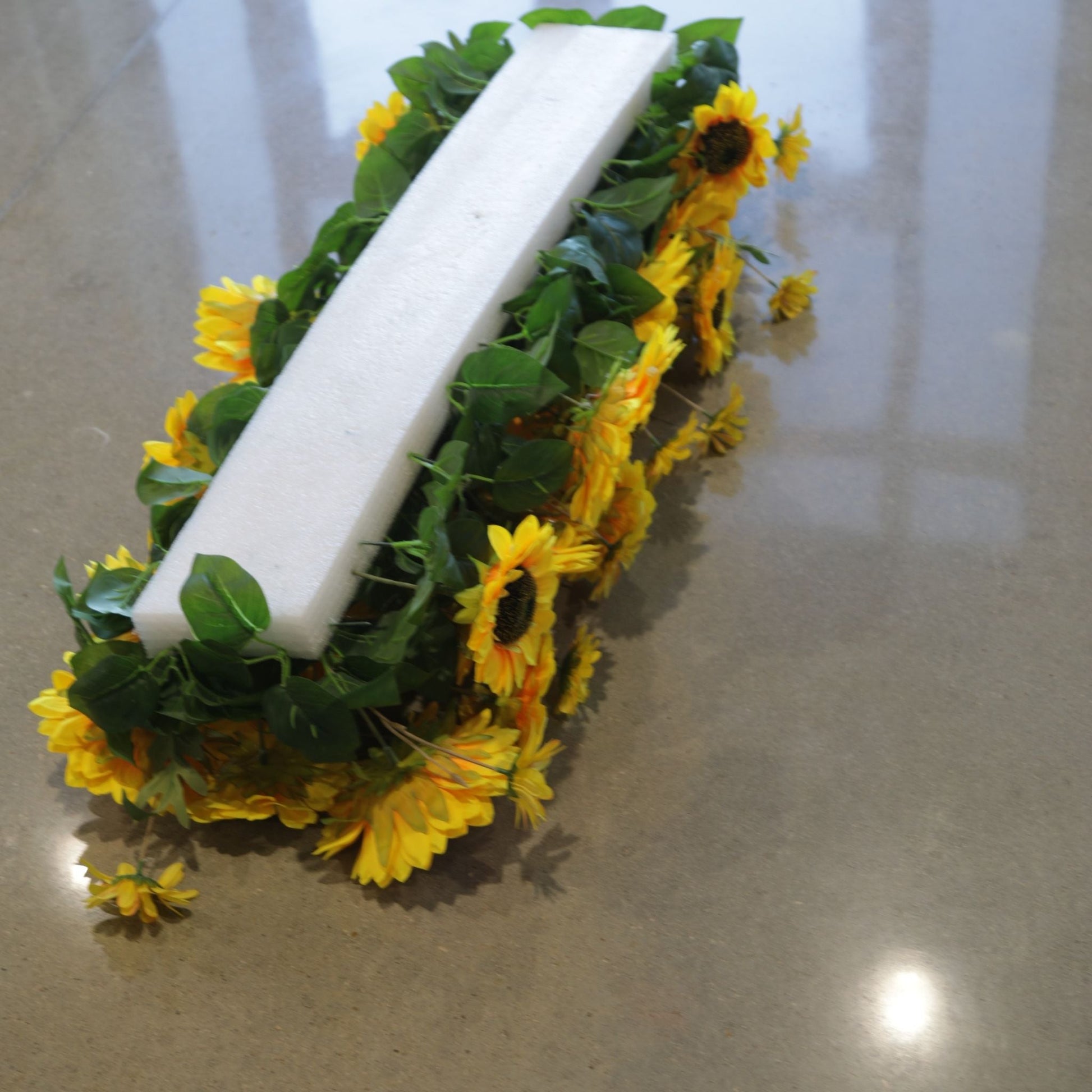 2 pcs/pk Premade Sunflower Backdrop Arch/Table Runner Decor