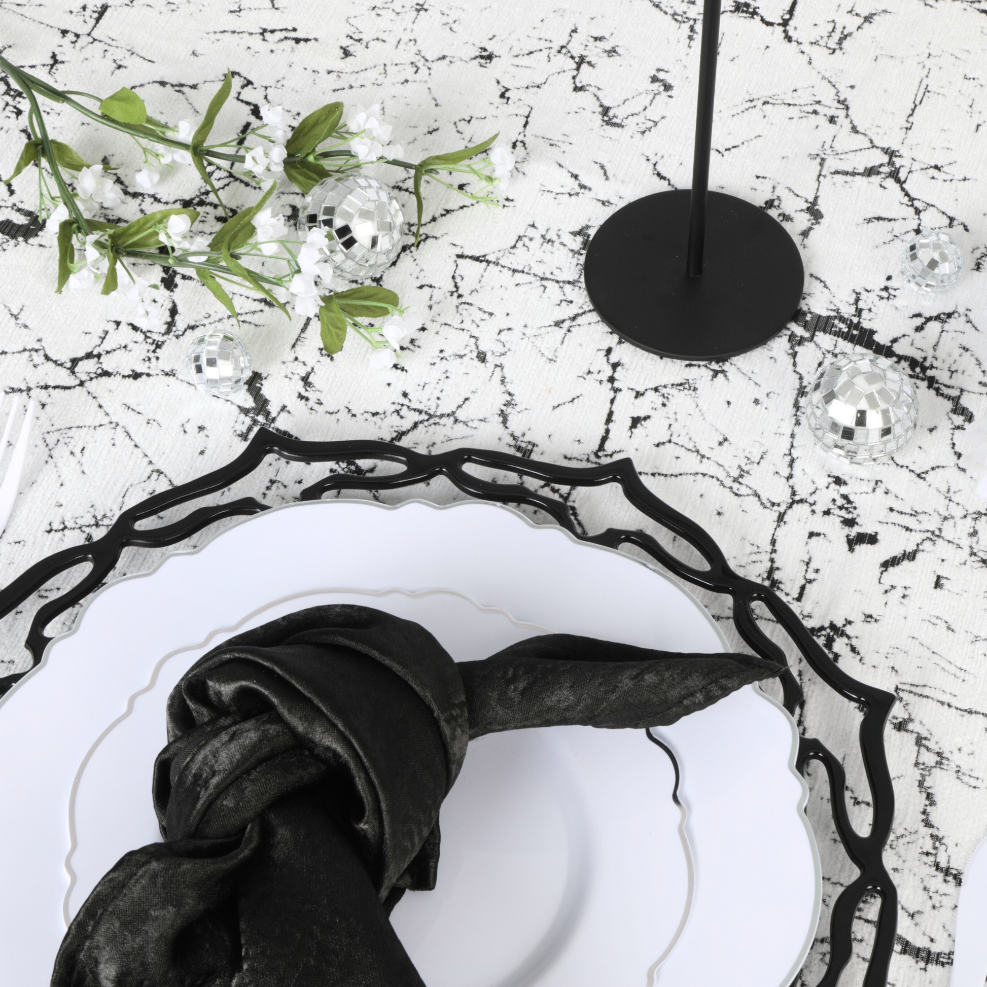 Marble Reversible Jacquard Tablecloth 90"x156" Rectangle - Shimmer Black